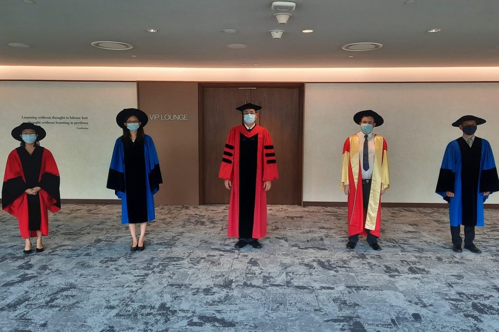 Faculty members for the Class of 2020 academic procession (From left to right: Dr Chng Hui Ting, Dr Han Zhe, A/Prof Chng Shu Sin, Prof Paul Gallagher, A/Prof Ho Han Kiat)