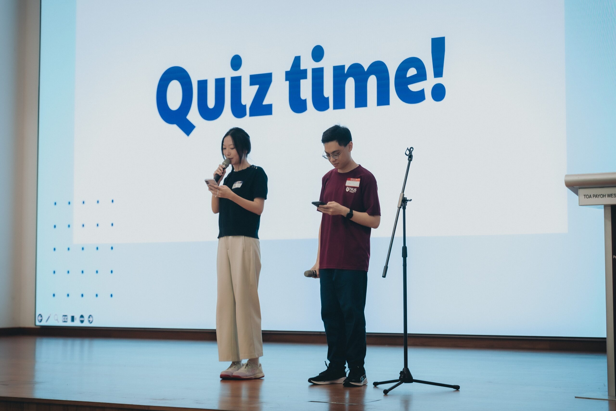 Post-talk quizzes facilitated by Mr Ong Jia Yi (Y1 BPharm) and Ms He Pengfan (Y1 BPharm)